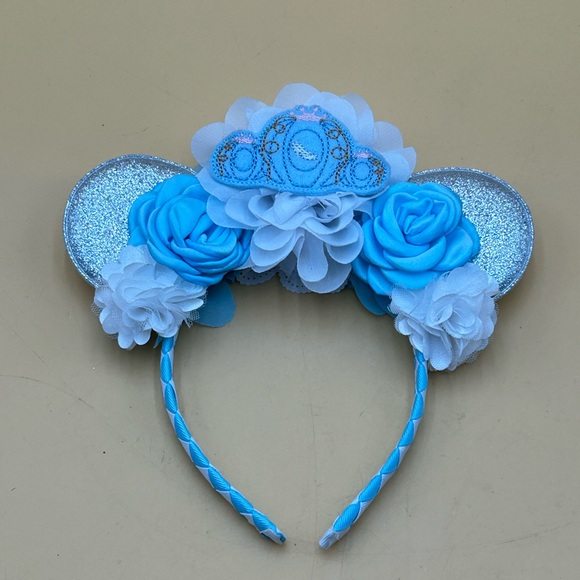 NWOT Cinderella mouse ears blue and silver sparkle with glass slipper - Picture 1 of 6